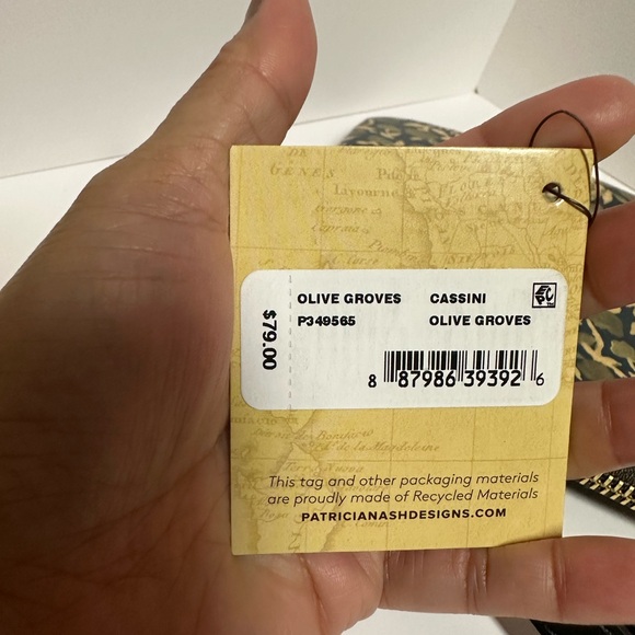 Patricia Nash Large Wrislet, Olive Groves Floral Design, NWT - Picture 4 of 5